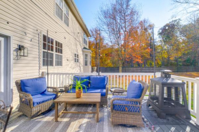 11 Mi to DC Modern Home with Deck and Grill!